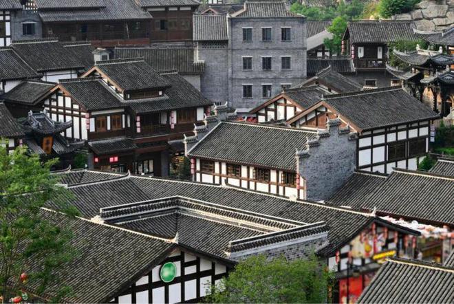 闺蜜的时尚对决